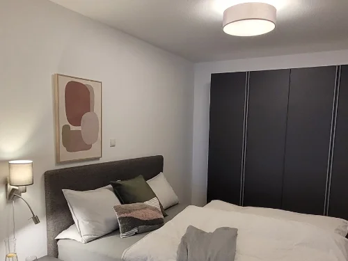 Schlafzimmer Seitenansicht